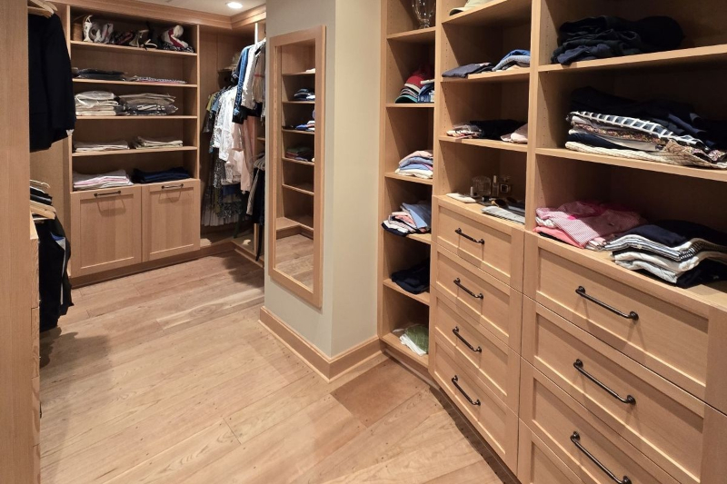 Wood Mudroom Bench